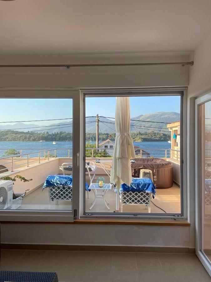 Riverside Villa تيفات المظهر الخارجي الصورة