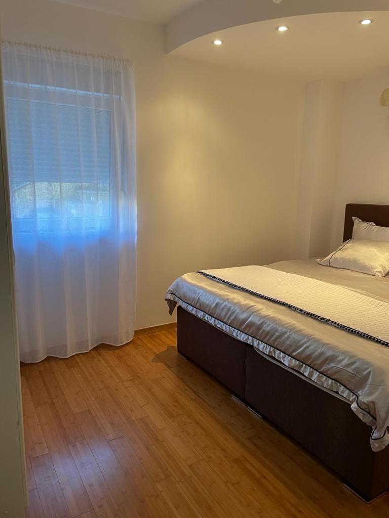 Riverside Villa تيفات المظهر الخارجي الصورة