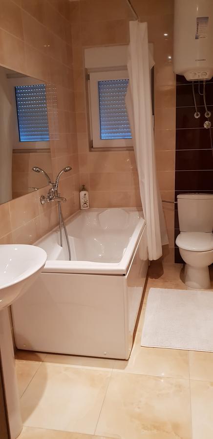 Riverside Villa تيفات المظهر الخارجي الصورة