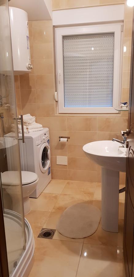 Riverside Villa تيفات المظهر الخارجي الصورة
