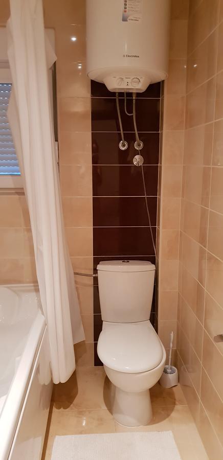 Riverside Villa تيفات المظهر الخارجي الصورة